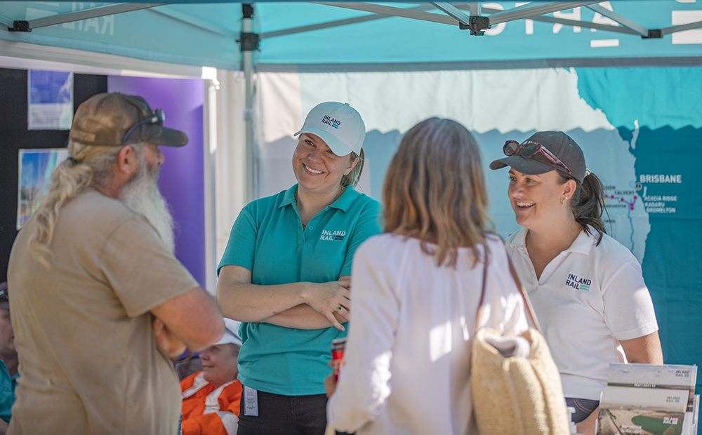 Inland Rail team speaking with community members at NSW agricultural show