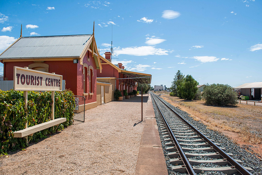 Forbes Railway station