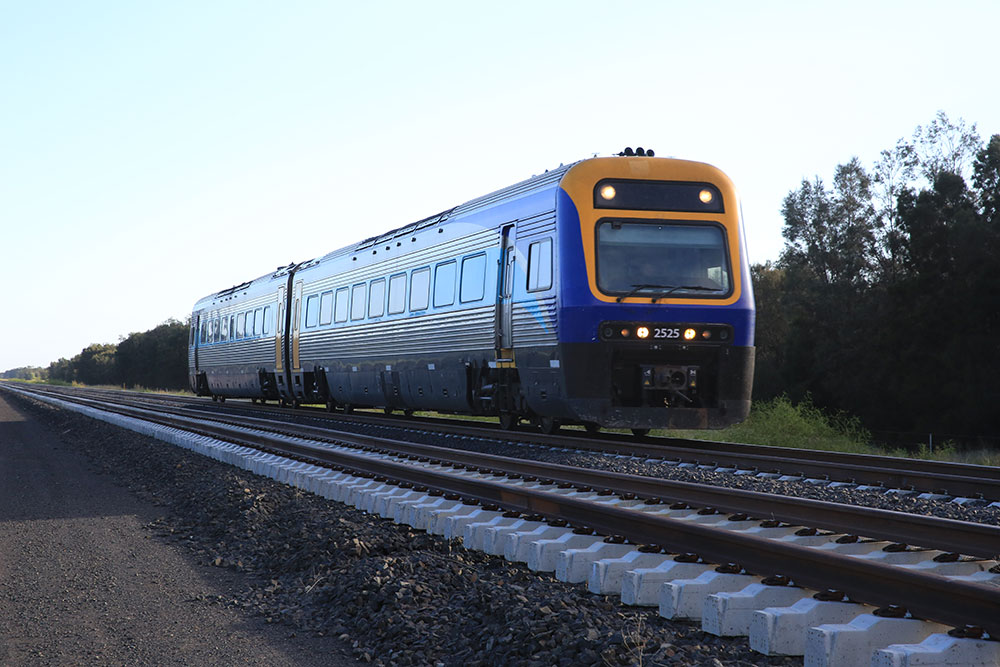 CountryLink train passing Waterloo Loop and Siding