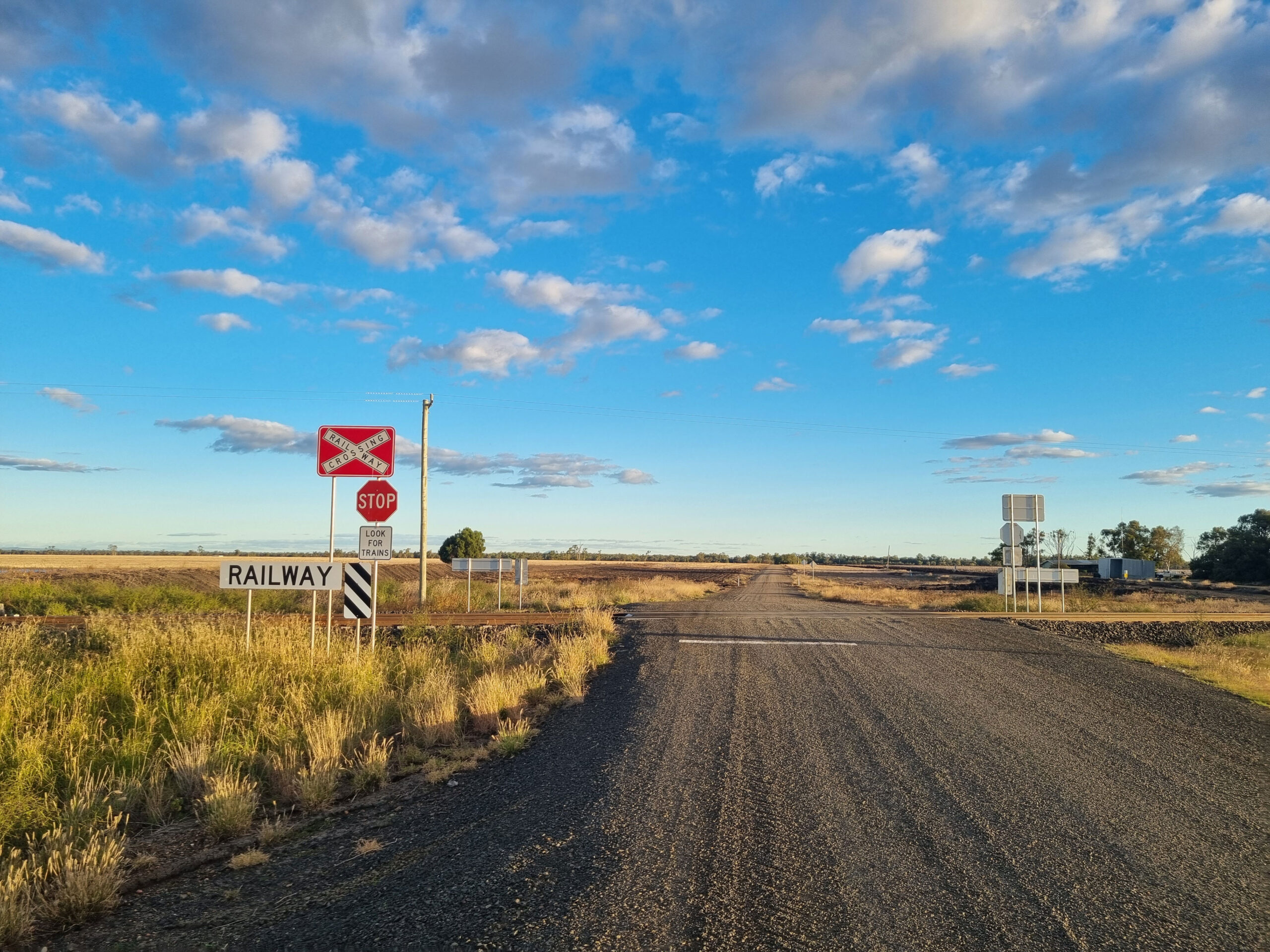 Completed passive level crossing at Roydon Road near Moree